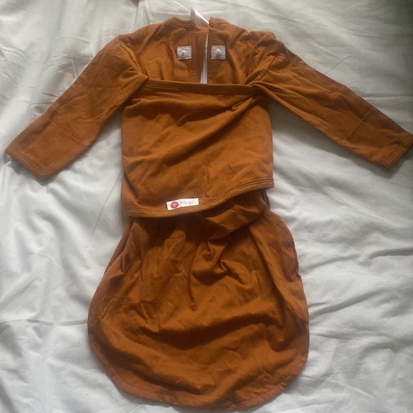 Embe Long Sleeve 2-way Swaddle - Picture 2 of 9